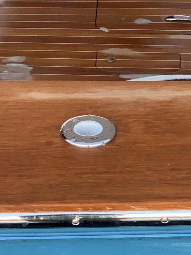 Rupp Bolt-Less Stainless Swivel Rod Holder 0 Degree Vertical 1 Rupp Bolt-Less Stainless Swivel Rod Holder 0 Degree Vertical