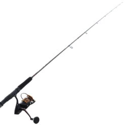 PENN Battle III 4000 Pursuit 6102L Kayak Combo 6ft 10in 2-5kg 2pc